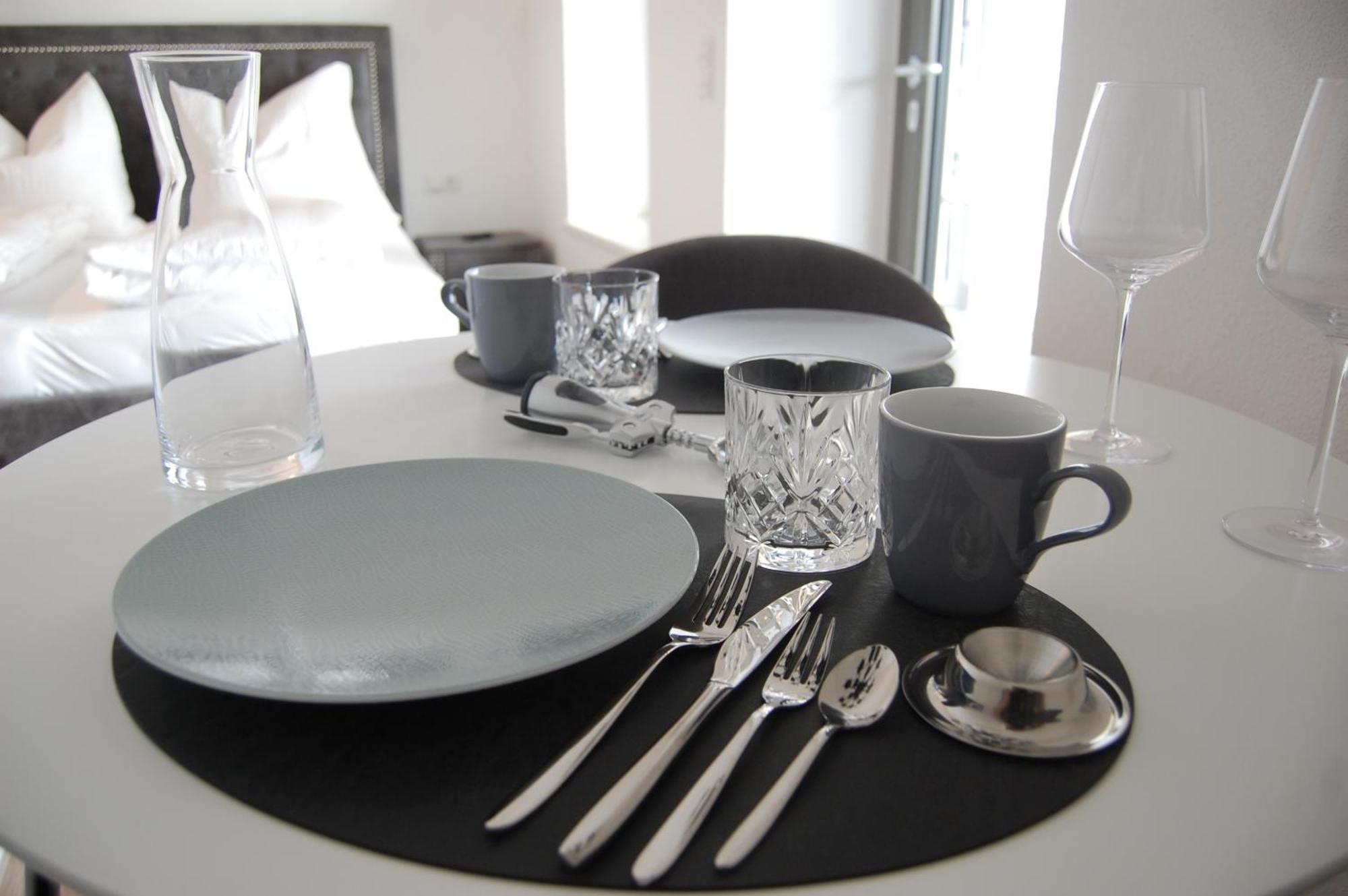 Myquartier Luxury Hideaways Aparthotel Innsbruck Bagian luar foto