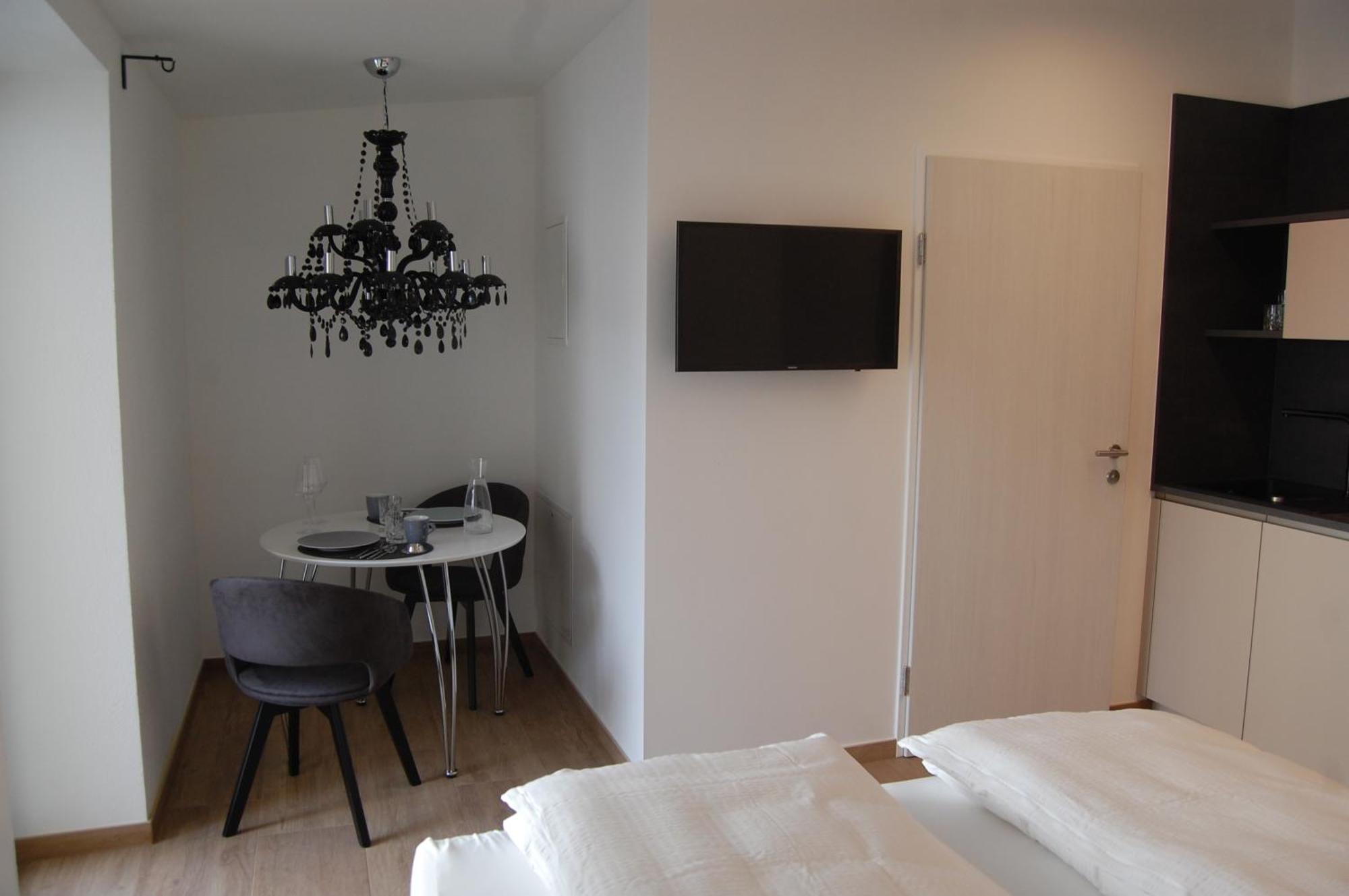 Myquartier Luxury Hideaways Aparthotel Innsbruck Bagian luar foto